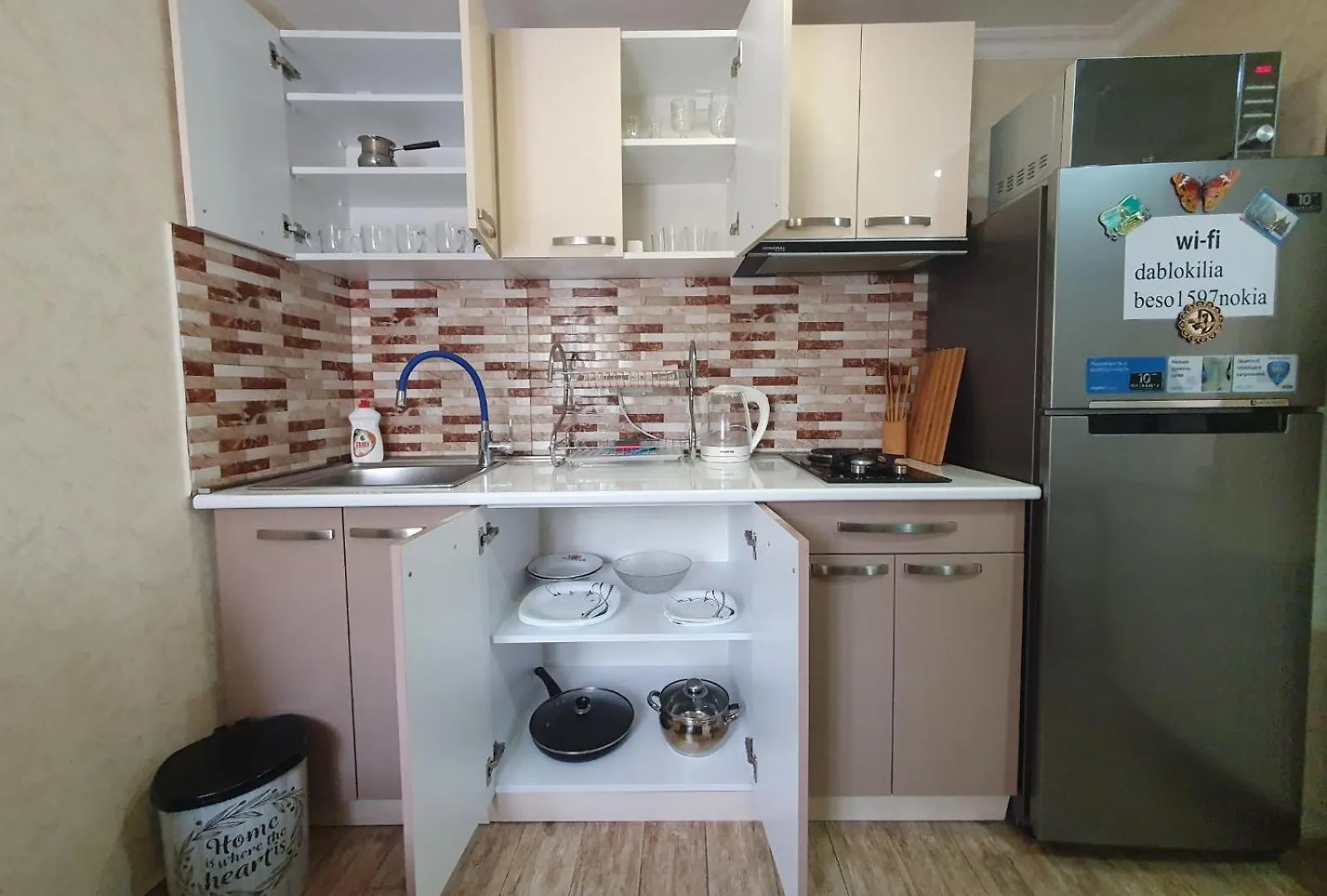 Georgiapartnent2 Tbilisi Georgia